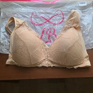 New with tag Lucy Breeze Bra US size 44E